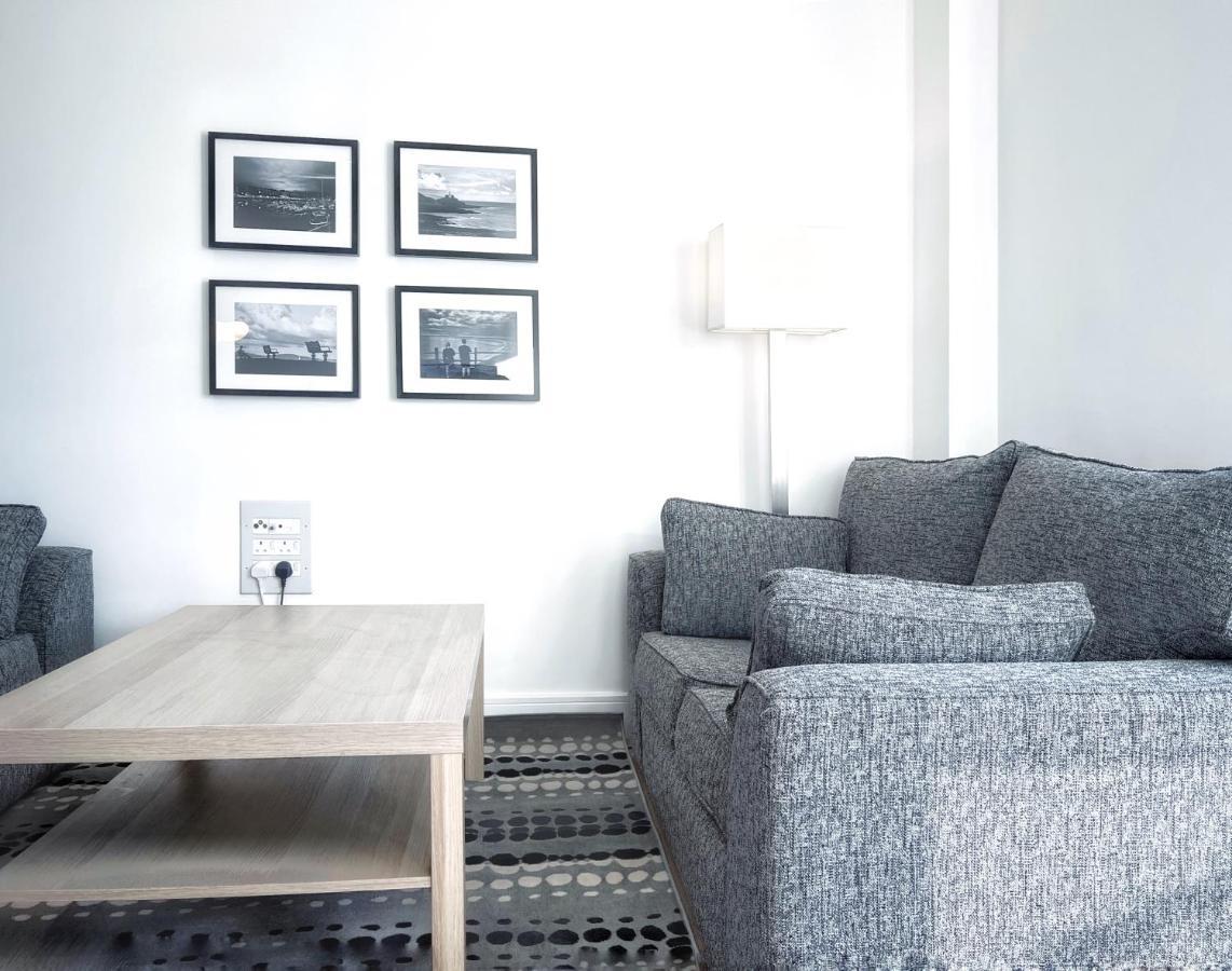 Elegant And Bright Seaside Apt In Swansea Marina Εξωτερικό φωτογραφία